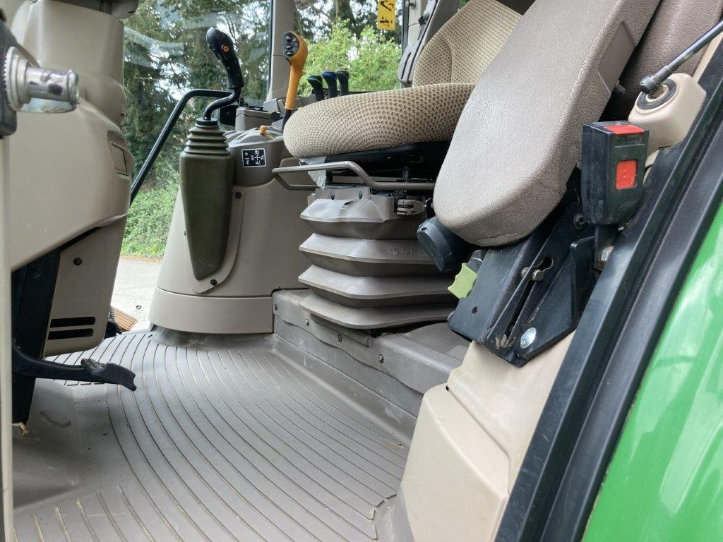 John Deere 6120M - جرار: صور 5 John Deere 6120M - جرار: صور 5
