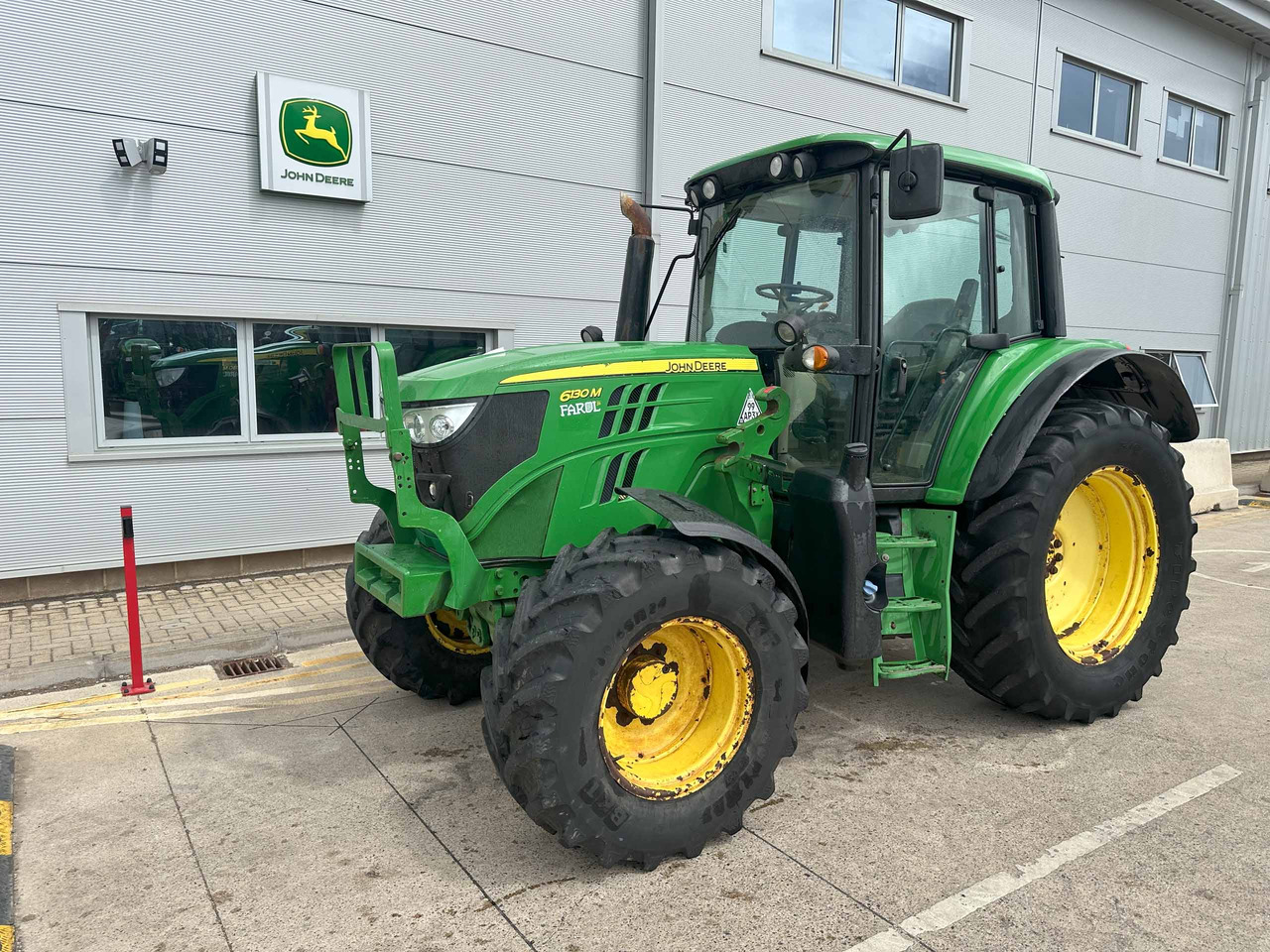 John Deere 6130M - جرار: صور 1 John Deere 6130M - جرار: صور 1