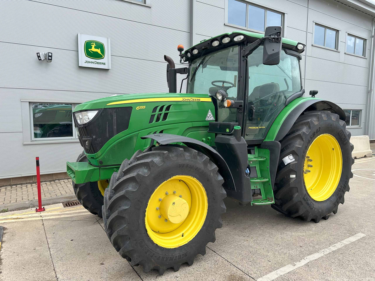 John Deere 6155R - جرار: صور 1 John Deere 6155R - جرار: صور 1