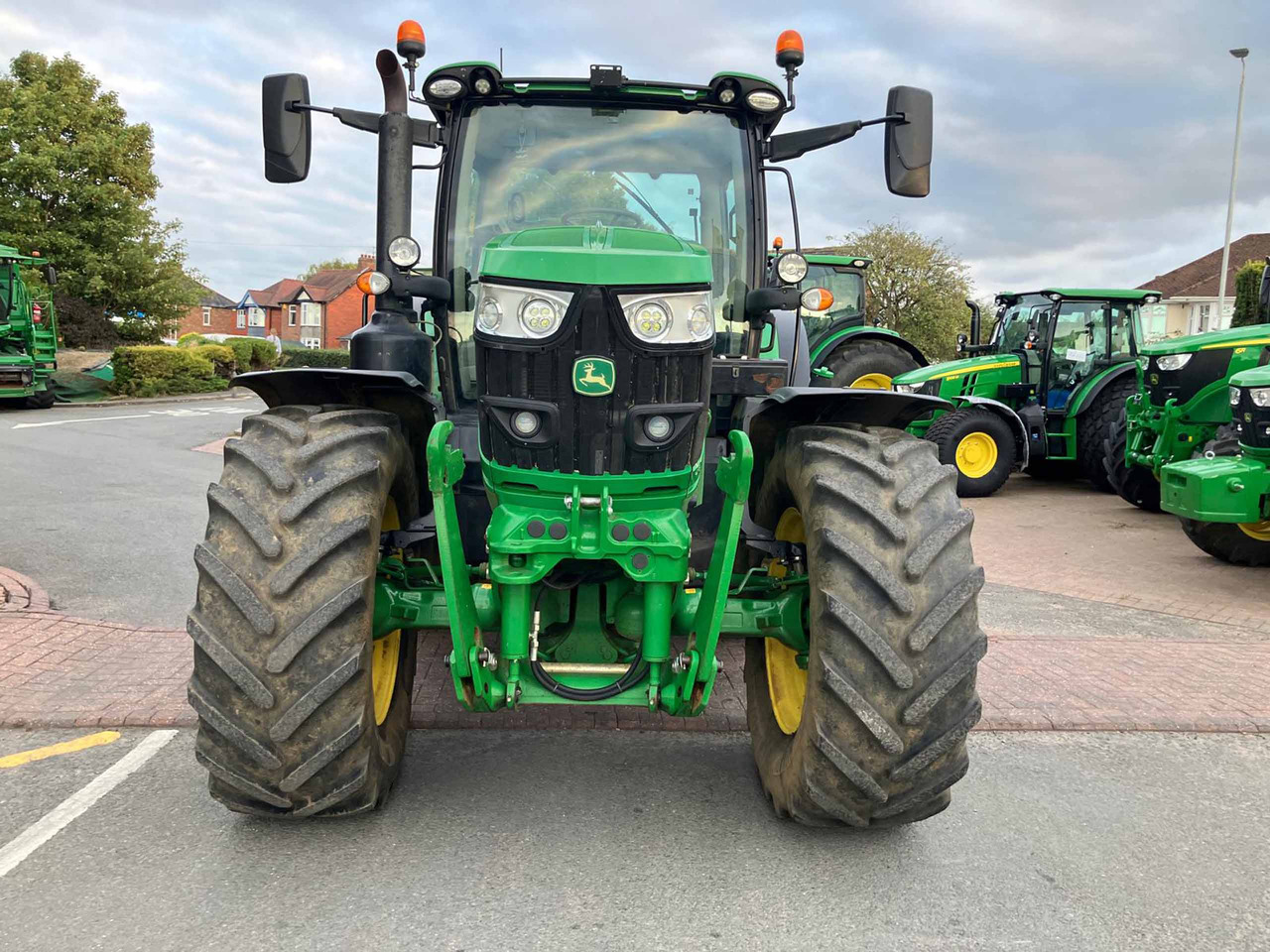 John Deere 6155R - جرار: صور 3 John Deere 6155R - جرار: صور 3