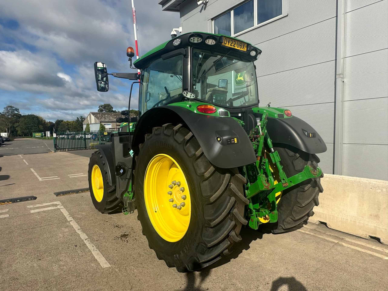 John Deere 6215R - جرار: صور 2 John Deere 6215R - جرار: صور 2