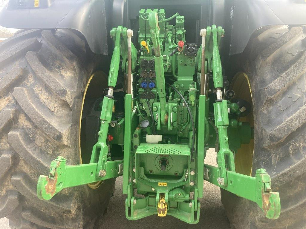 John Deere 6215R - جرار: صور 5 John Deere 6215R - جرار: صور 5