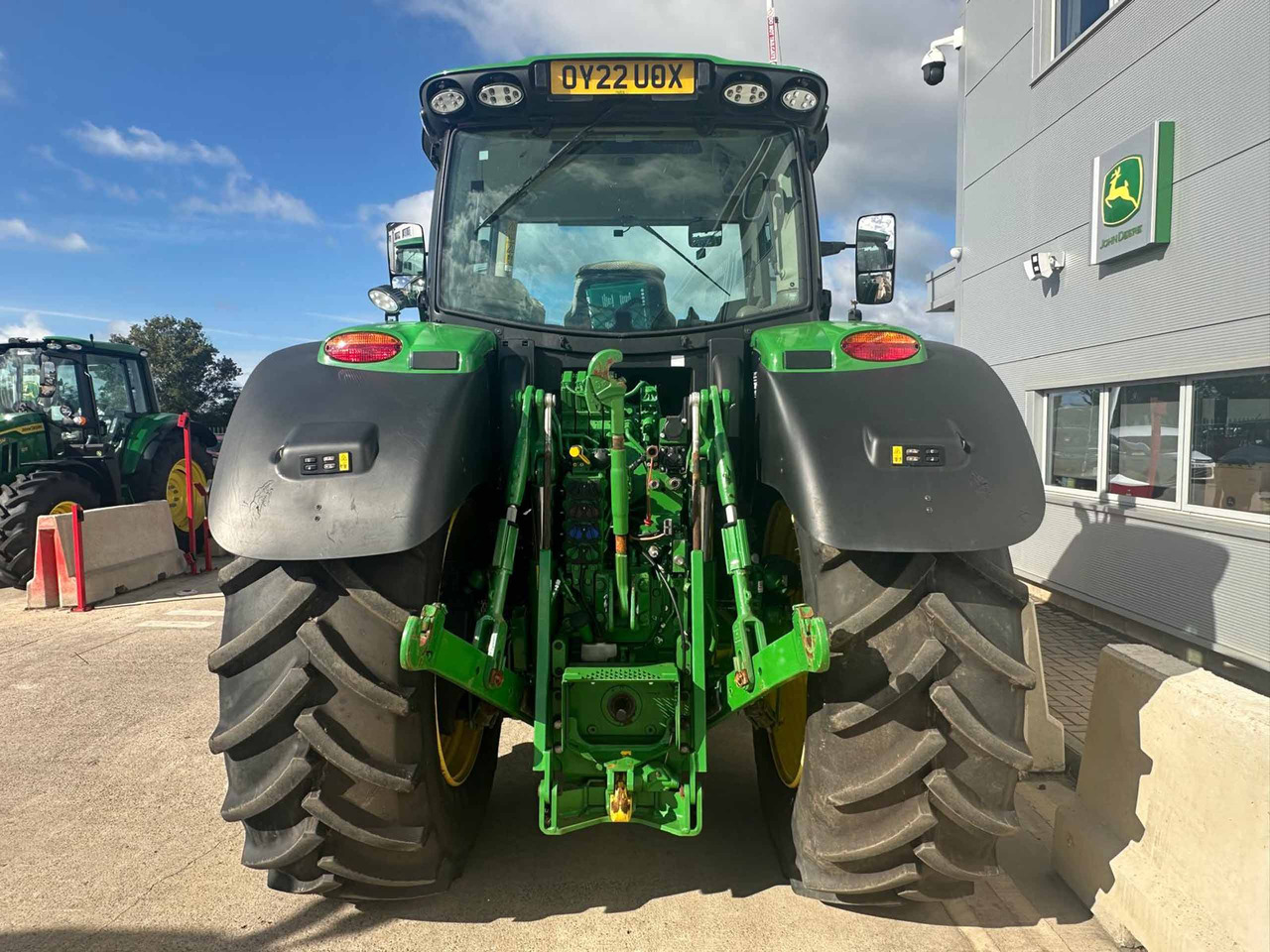 John Deere 6215R - جرار: صور 3 John Deere 6215R - جرار: صور 3