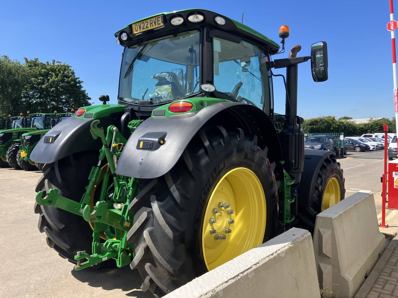 John Deere 6215R - جرار: صور 5 John Deere 6215R - جرار: صور 5