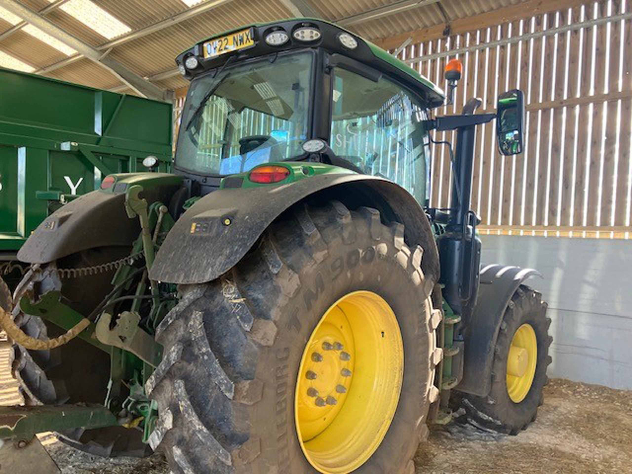 John Deere 6215R - جرار: صور 5 John Deere 6215R - جرار: صور 5