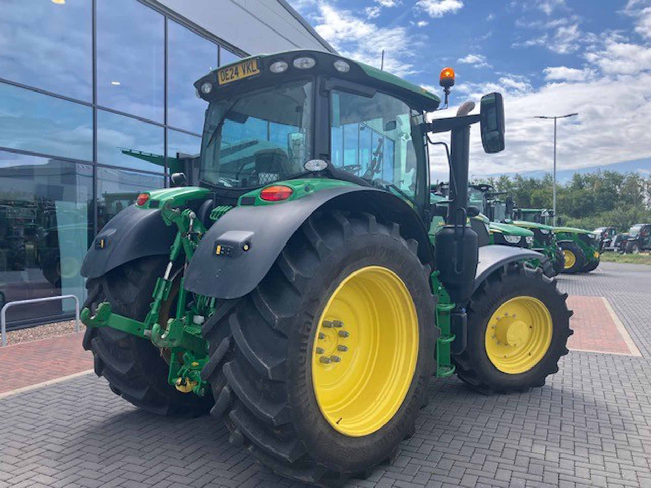 John Deere 6R 155 - جرار: صور 3 John Deere 6R 155 - جرار: صور 3