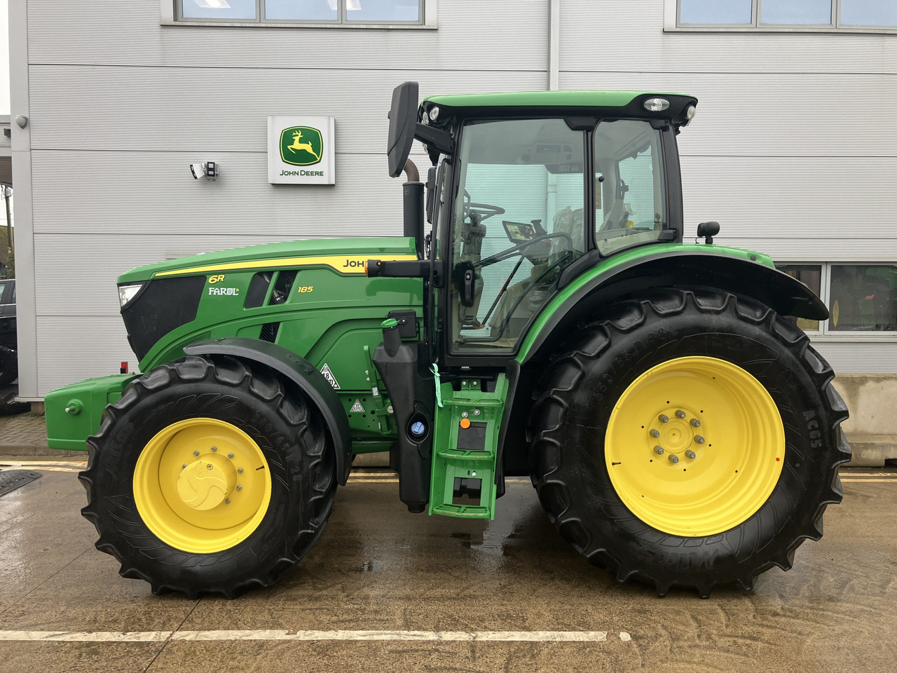 John Deere 6R 185 - جرار: صور 2 John Deere 6R 185 - جرار: صور 2