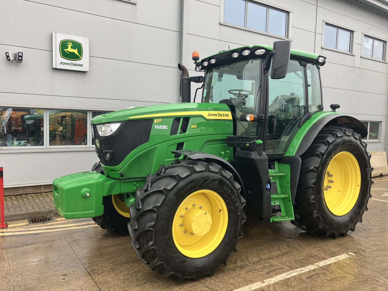 John Deere 6R 185 - جرار: صور 1 John Deere 6R 185 - جرار: صور 1