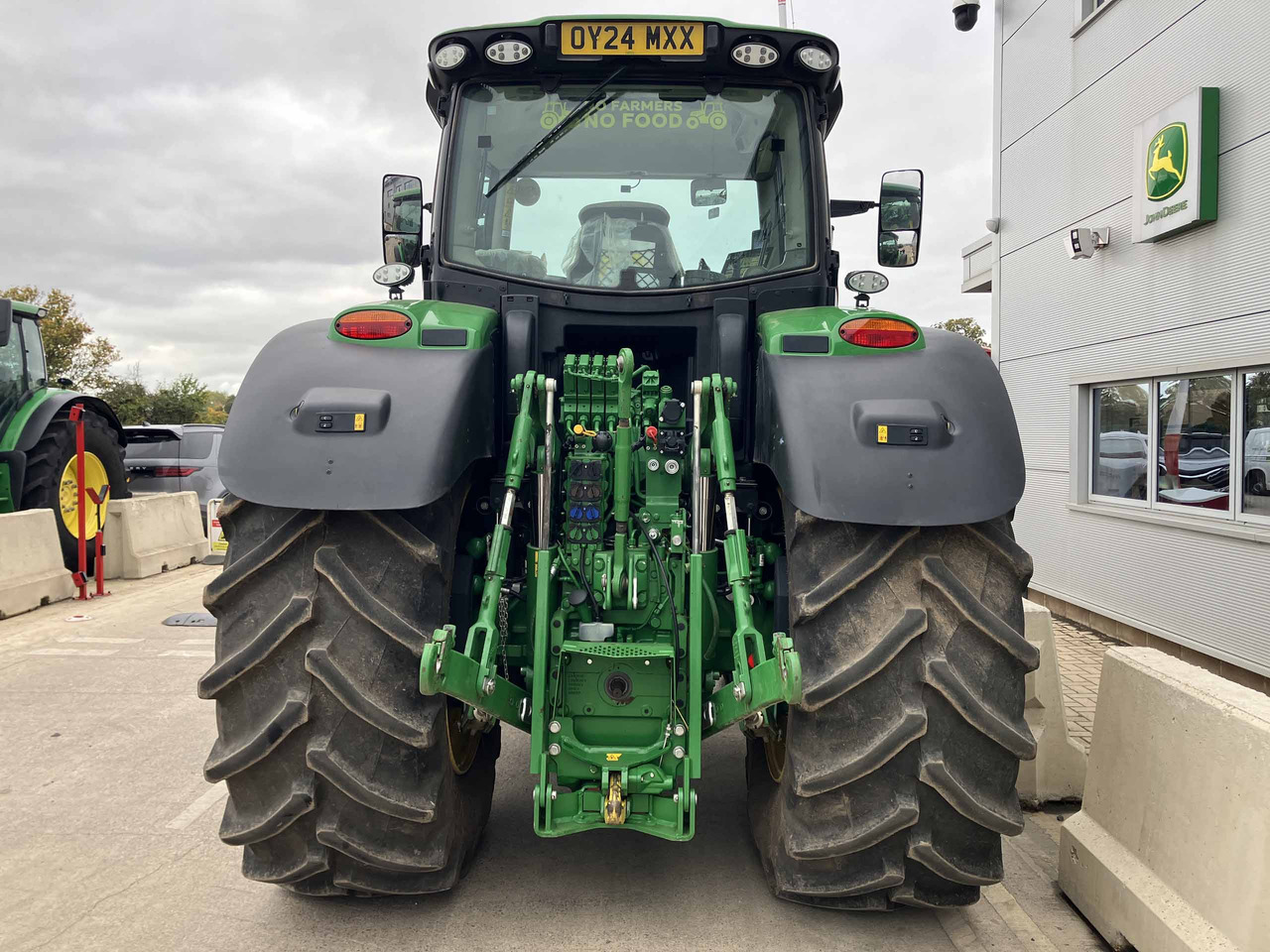 John Deere 6R 250 - جرار: صور 4 John Deere 6R 250 - جرار: صور 4
