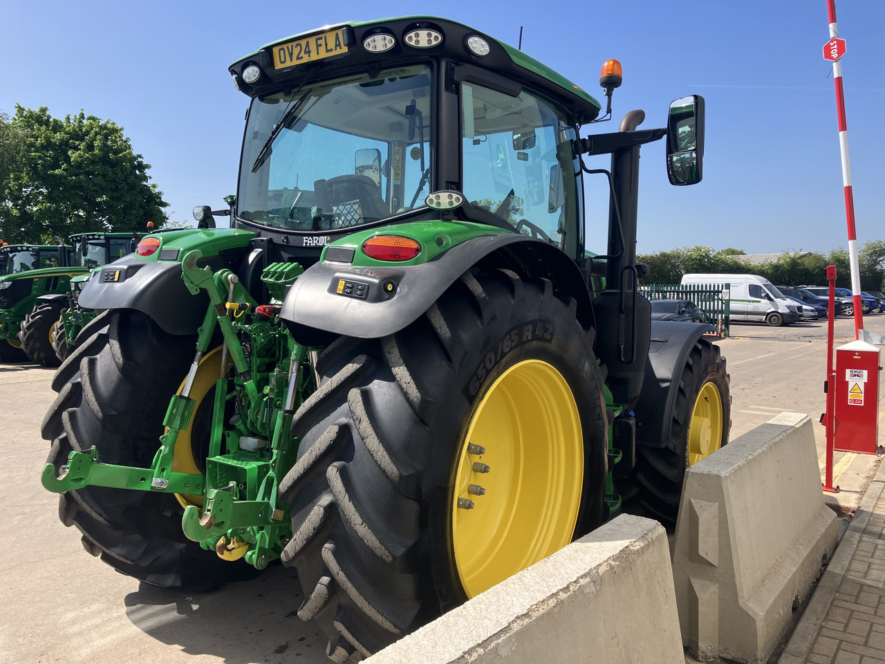 John Deere 6R155 - جرار: صور 5 John Deere 6R155 - جرار: صور 5