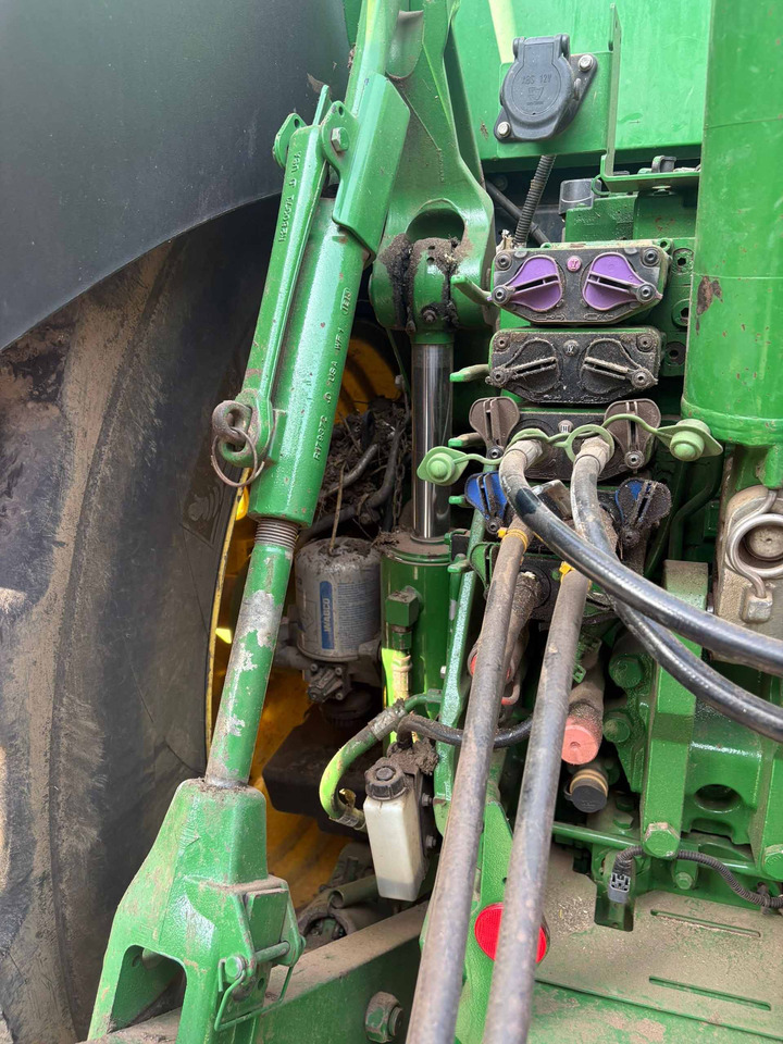 John Deere 8R 370 - جرار: صور 5 John Deere 8R 370 - جرار: صور 5