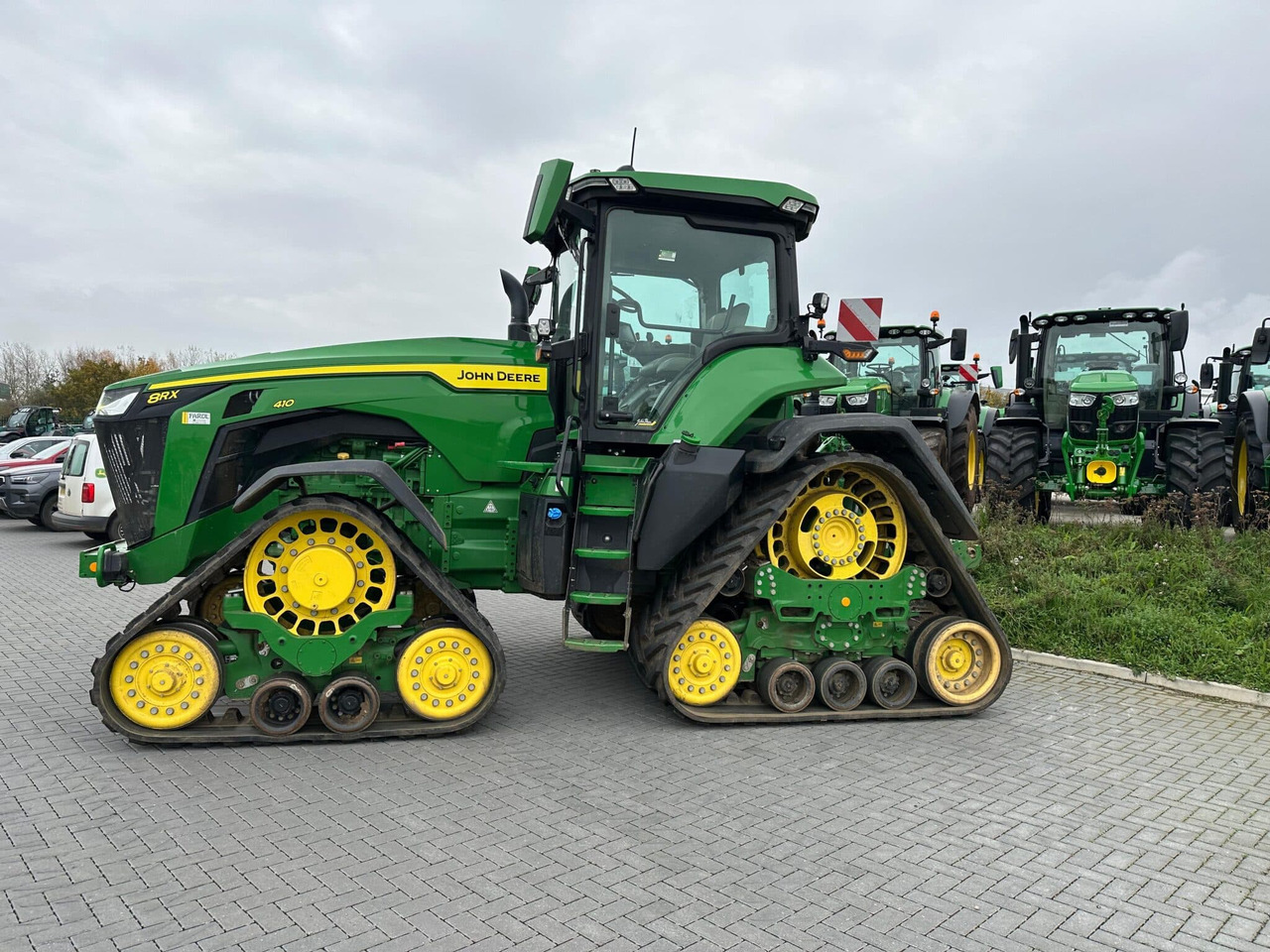 John Deere 8RX 410 - جرار مجنزر: صور 1 John Deere 8RX 410 - جرار مجنزر: صور 1