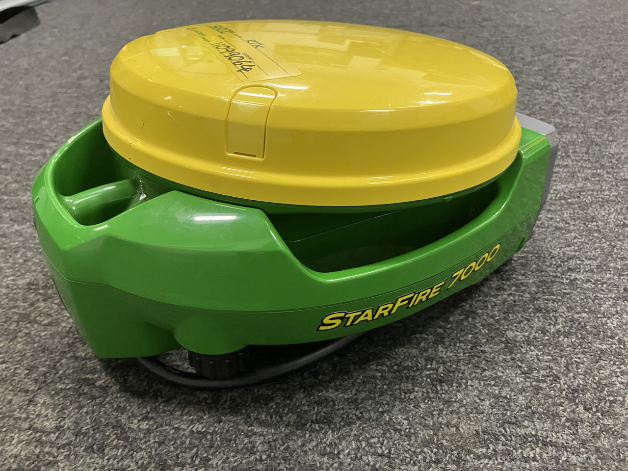 John Deere SF7000 RTK Dome - نظم الملاحة - الآلات والماكينات الزراعية: صور 1 John Deere SF7000 RTK Dome - نظم الملاحة - الآلات والماكينات الزراعية: صور 1