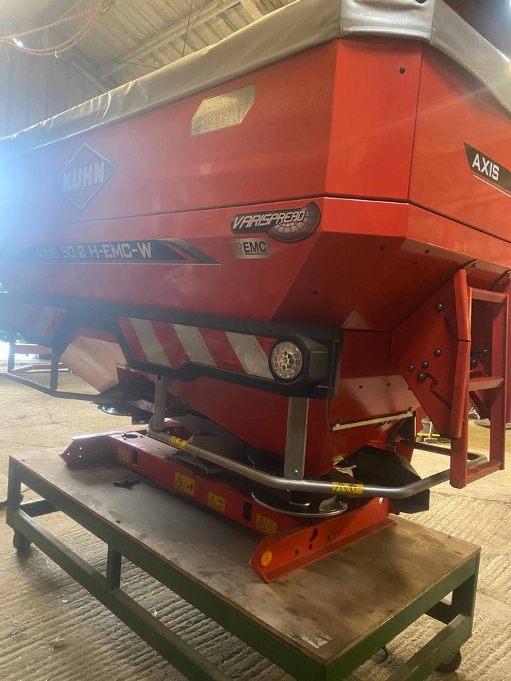 Kuhn Axis 50.2 H-EMC-W - آلة رش الأسمدة: صور 2 Kuhn Axis 50.2 H-EMC-W - آلة رش الأسمدة: صور 2