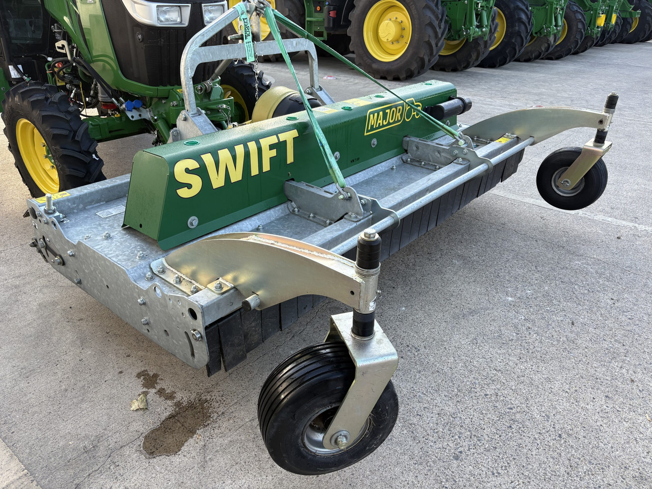 Major front Mounted Roller Mower MJ71-240F - جزازة المروج: صور 5 Major front Mounted Roller Mower MJ71-240F - جزازة المروج: صور 5