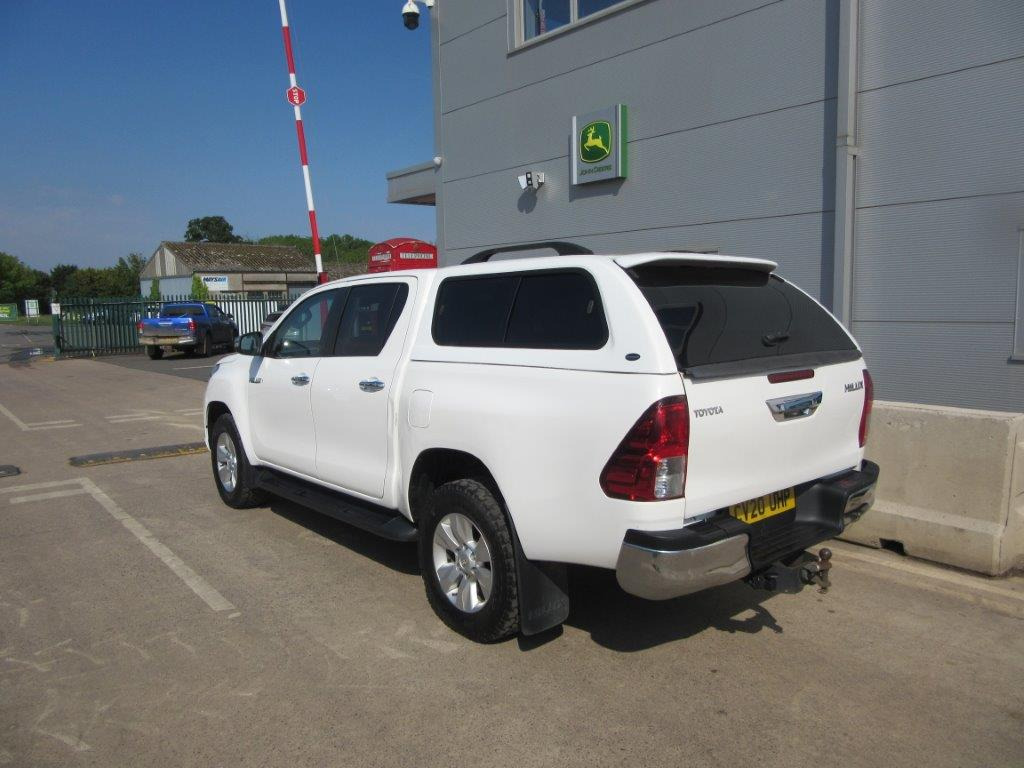 TOYOTA HILUX ICON D-4D 4WD DOUBLE CAB - شاحنة البيك أب: صور 5 TOYOTA HILUX ICON D-4D 4WD DOUBLE CAB - شاحنة البيك أب: صور 5