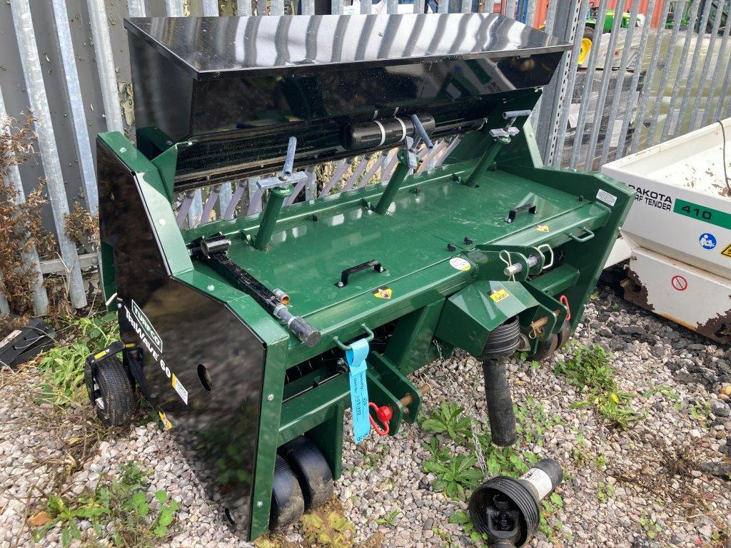 Turfco TriWave™ 60 Overseeder - آلات البذر والغرس والشتل: صور 2 Turfco TriWave™ 60 Overseeder - آلات البذر والغرس والشتل: صور 2