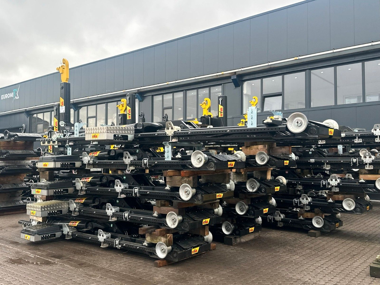 Hyva Abrollkipper Aufbauten 12ton 20ton 26ton - شاحنة ذات الخطاف: صور 3 Hyva Abrollkipper Aufbauten 12ton 20ton 26ton - شاحنة ذات الخطاف: صور 3