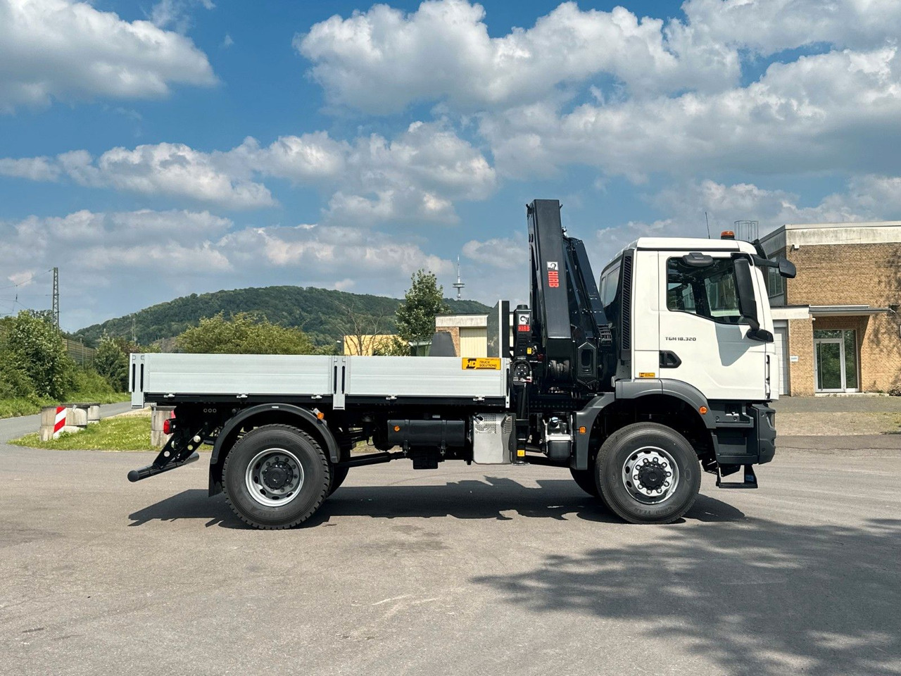 MAN TGM 18.320 4x4 Euro 6e Pritsche Hiab 228-4 Kran إيجار MAN TGM 18.320 4x4 Euro 6e Pritsche Hiab 228-4 Kran: صور 15