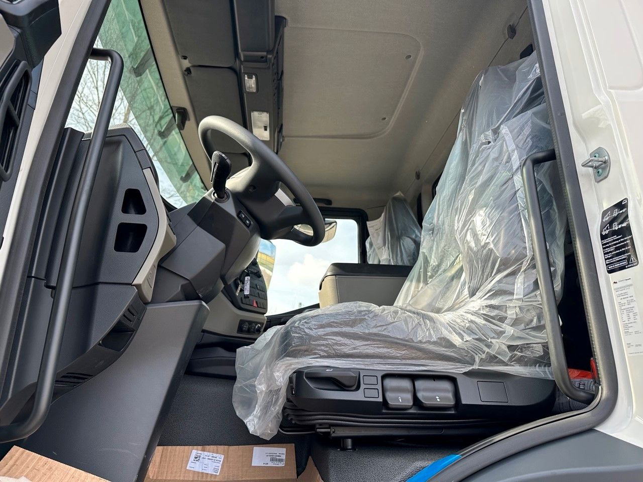 MAN TGM 18.320 4x4 Euro 6e Pritsche Hiab 228-4 Kran إيجار MAN TGM 18.320 4x4 Euro 6e Pritsche Hiab 228-4 Kran: صور 19