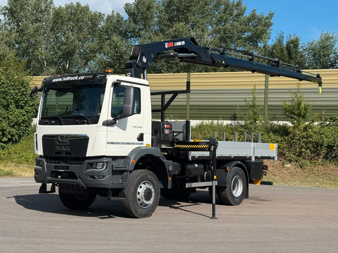 MAN TGM 18.320 4x4 Hiab 228-4 Kran - شاحنة كرين: صور 1 MAN TGM 18.320 4x4 Hiab 228-4 Kran - شاحنة كرين: صور 1