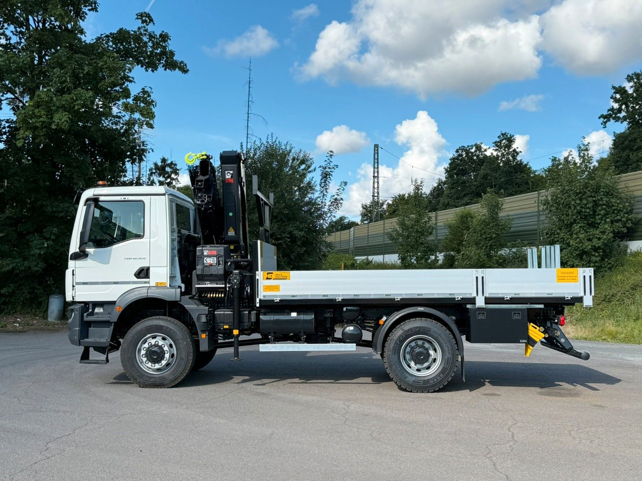 MAN TGM 18.320 4x4 Hiab 228-4 Kran - شاحنة كرين: صور 4 MAN TGM 18.320 4x4 Hiab 228-4 Kran - شاحنة كرين: صور 4
