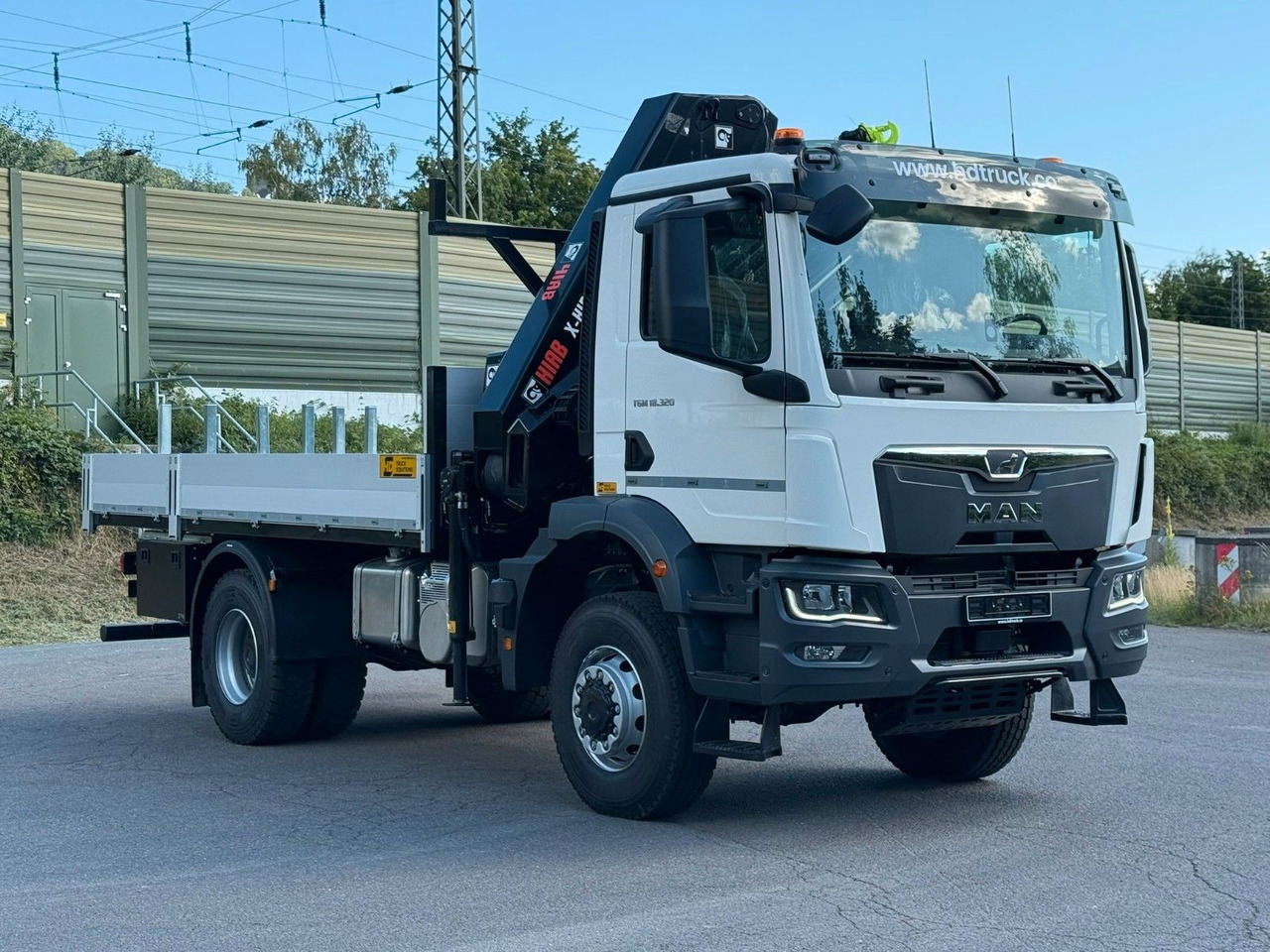 شاحنة كرين MAN TGM 18.320 4x4 Hiab 228-4 Kran: صور 13