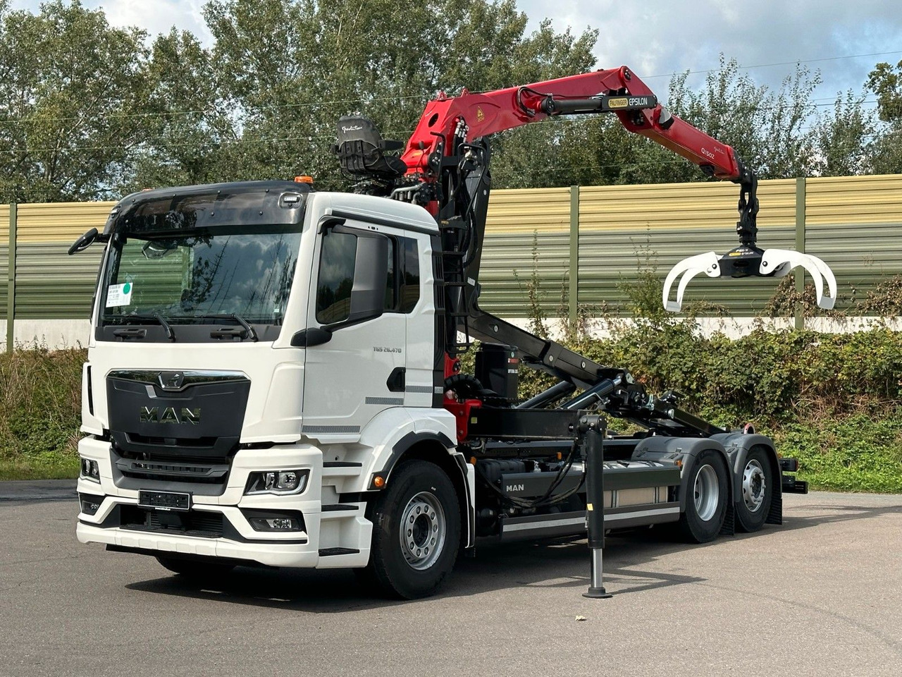 MAN TGS 26.470 6x2 Abrollkipper + Kran EPSILON - شاحنة ذات الخطاف, شاحنة كرين: صور 1 MAN TGS 26.470 6x2 Abrollkipper + Kran EPSILON - شاحنة ذات الخطاف, شاحنة كرين: صور 1