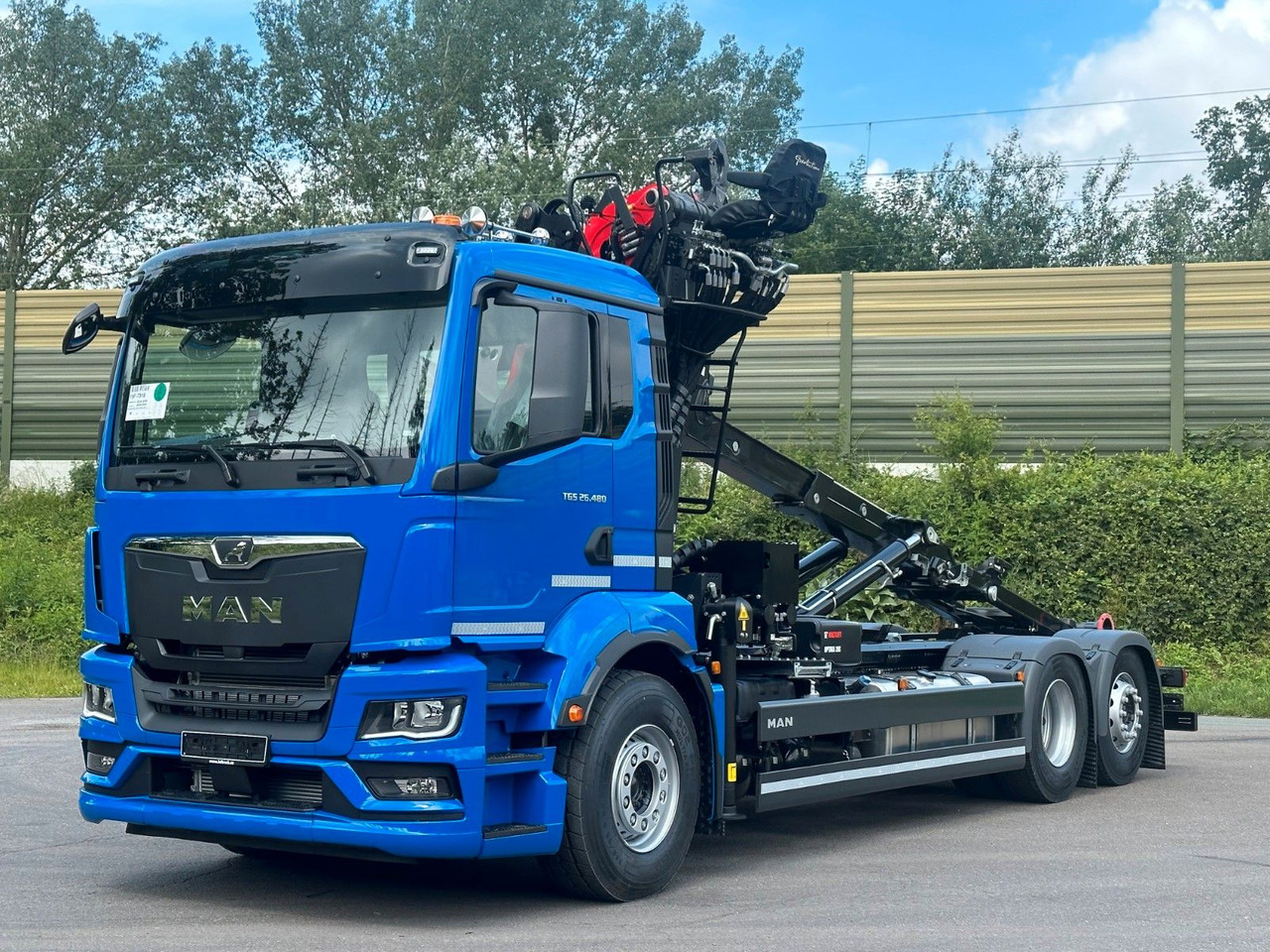 MAN TGS 26.480 6x2 Abrollkipper + Kran EPSILON - شاحنة ذات الخطاف, شاحنة كرين: صور 2 MAN TGS 26.480 6x2 Abrollkipper + Kran EPSILON - شاحنة ذات الخطاف, شاحنة كرين: صور 2