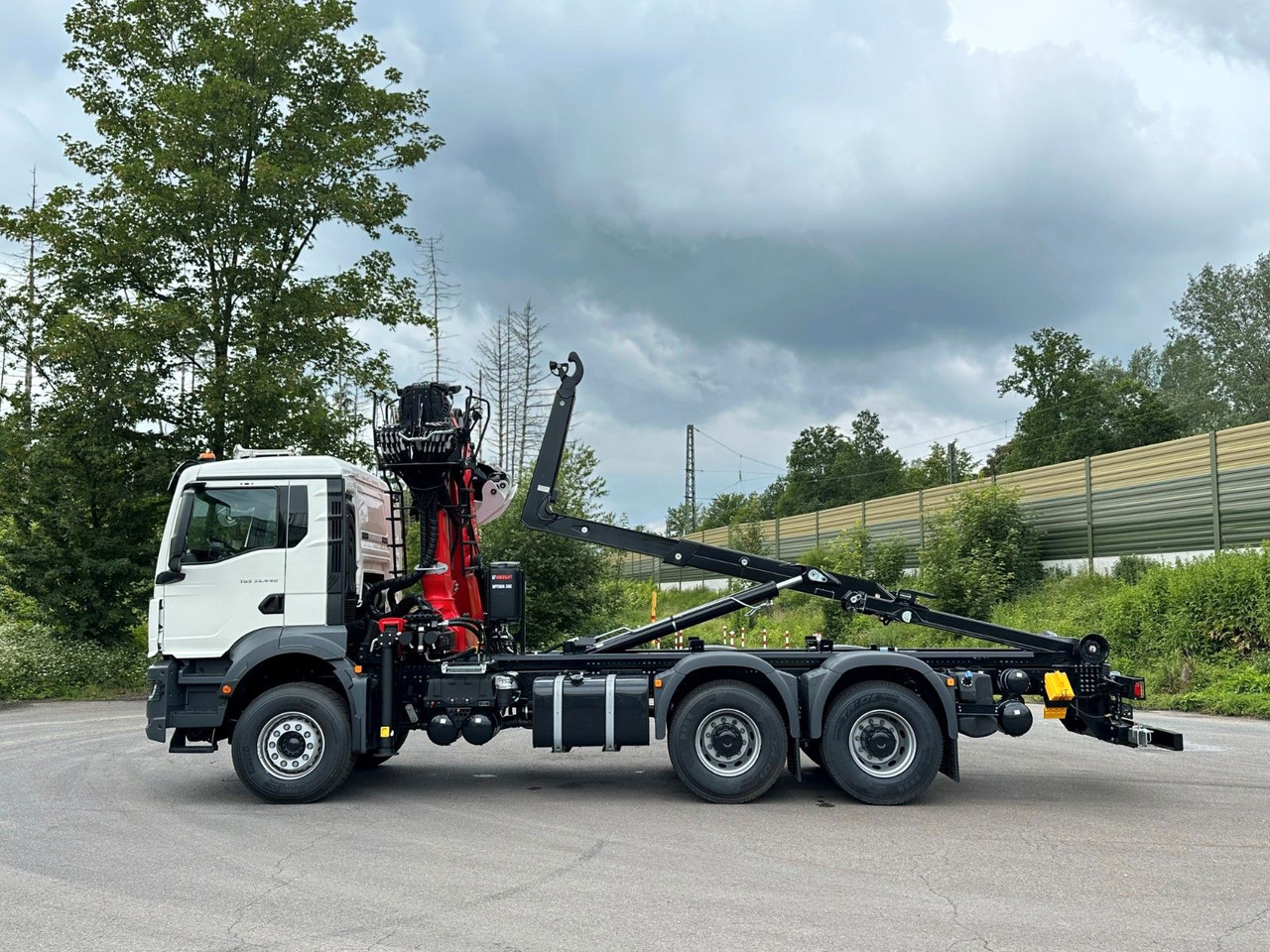 شاحنة ذات الخطاف, شاحنة كرين MAN TGS 33.440 6x4 Epsilon 170Z MultiLift 20s56: صور 14