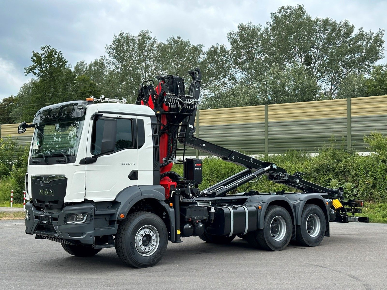 شاحنة ذات الخطاف, شاحنة كرين MAN TGS 33.440 6x4 Epsilon 170Z MultiLift 20s56: صور 13
