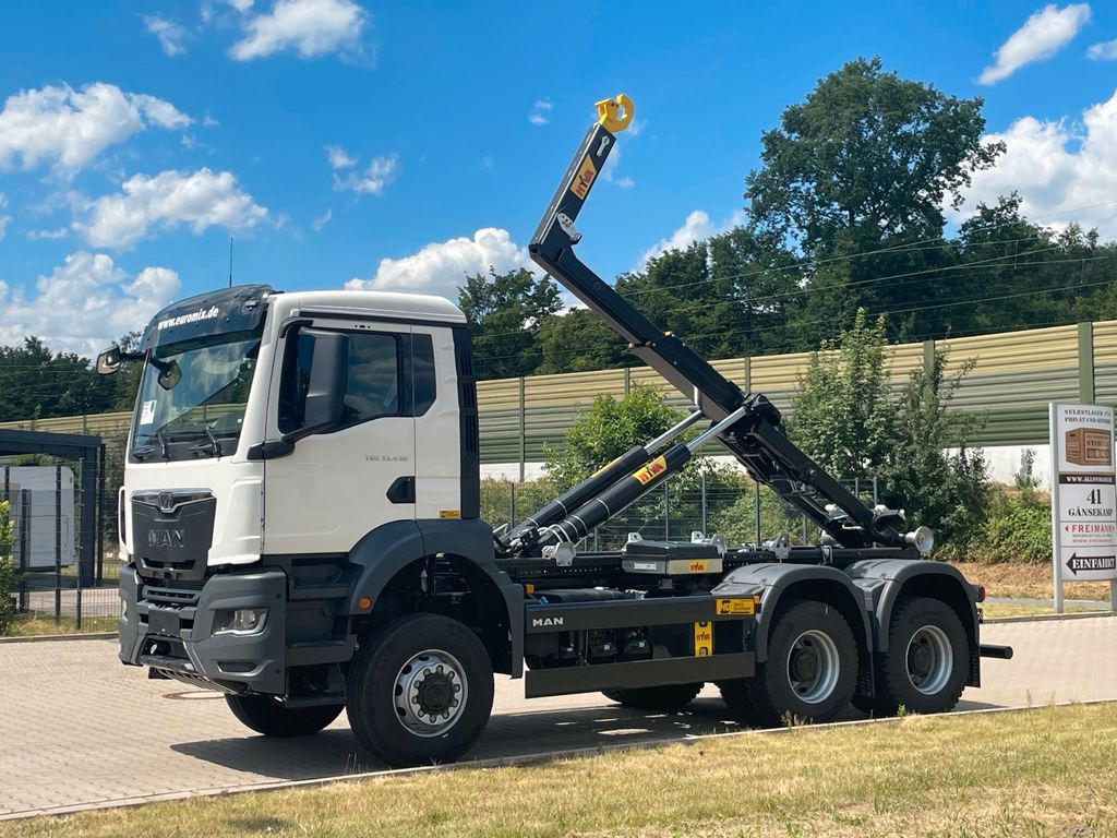 MAN TGS 33.440 6x6 Euro6e Hyva - Hiab MultiLift - شاحنة ذات الخطاف, شاحنة كرين: صور 2 MAN TGS 33.440 6x6 Euro6e Hyva - Hiab MultiLift - شاحنة ذات الخطاف, شاحنة كرين: صور 2