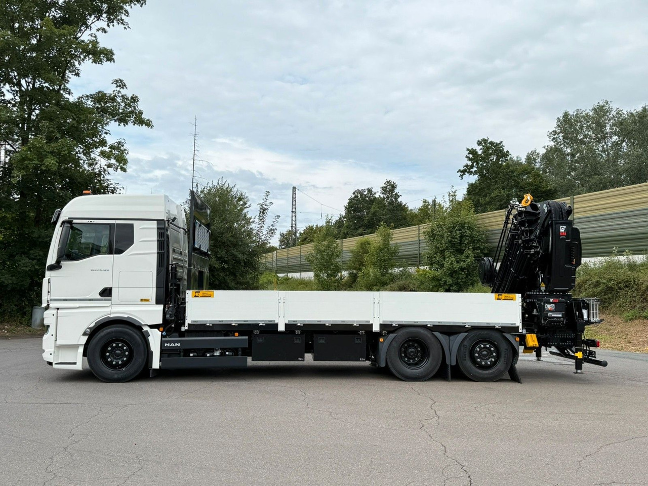 MAN TGX 26.520 TG3 Retarder / 6X2 Hiab 548 E 8 - شاحنة كرين: صور 4 MAN TGX 26.520 TG3 Retarder / 6X2 Hiab 548 E 8 - شاحنة كرين: صور 4