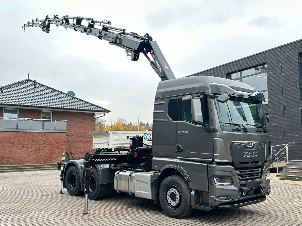MAN TGX 26.580 6x4 Kran Hiab 302-6 + Jib-4 - شاحنة كرين: صور 5 MAN TGX 26.580 6x4 Kran Hiab 302-6 + Jib-4 - شاحنة كرين: صور 5