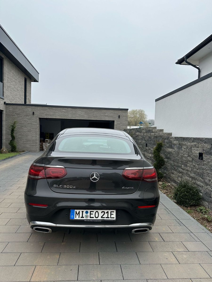 Mercedes-Benz GLC 300 GLC -Klasse Coupe GLC 300 e 4Matic - سيارة دفع رباعي: صور 2 Mercedes-Benz GLC 300 GLC -Klasse Coupe GLC 300 e 4Matic - سيارة دفع رباعي: صور 2