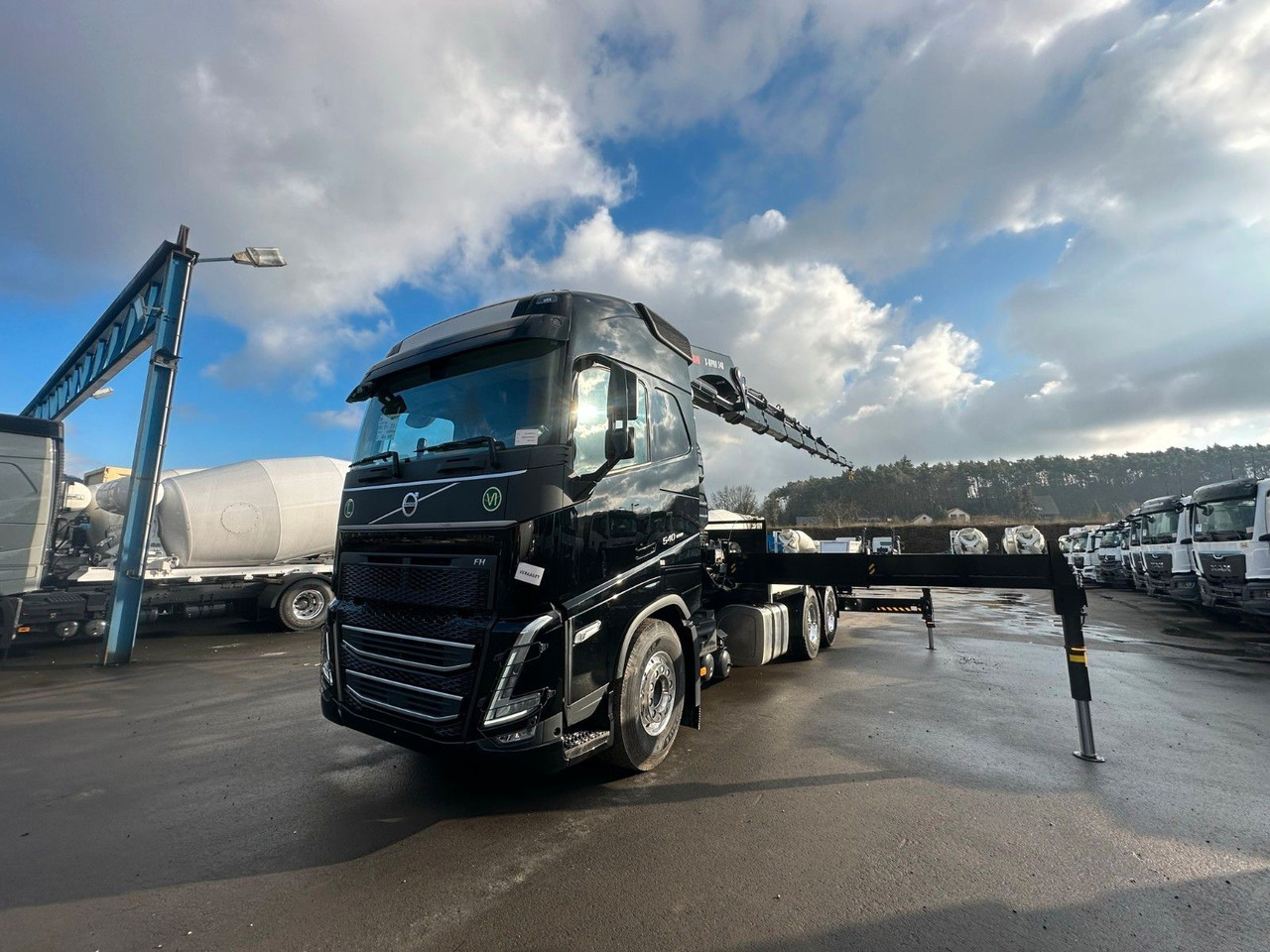 Volvo FH 540 6x4 Euro6e HIAB X-HIPRO 548 E 8 - شاحنة كرين: صور 3 Volvo FH 540 6x4 Euro6e HIAB X-HIPRO 548 E 8 - شاحنة كرين: صور 3