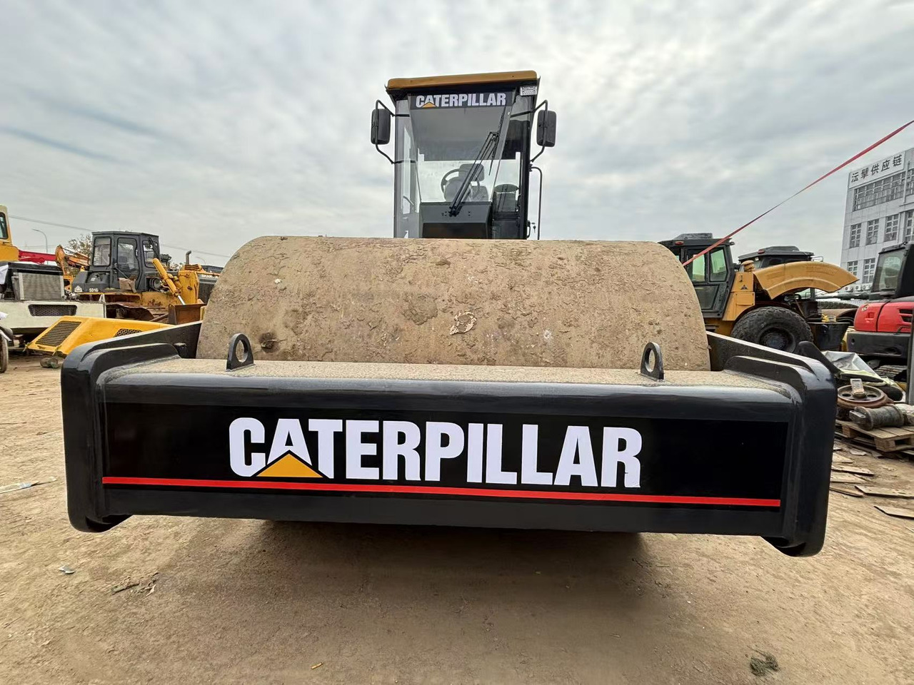 CATERPILLAR CS683E - مدحلة: صور 1 CATERPILLAR CS683E - مدحلة: صور 1