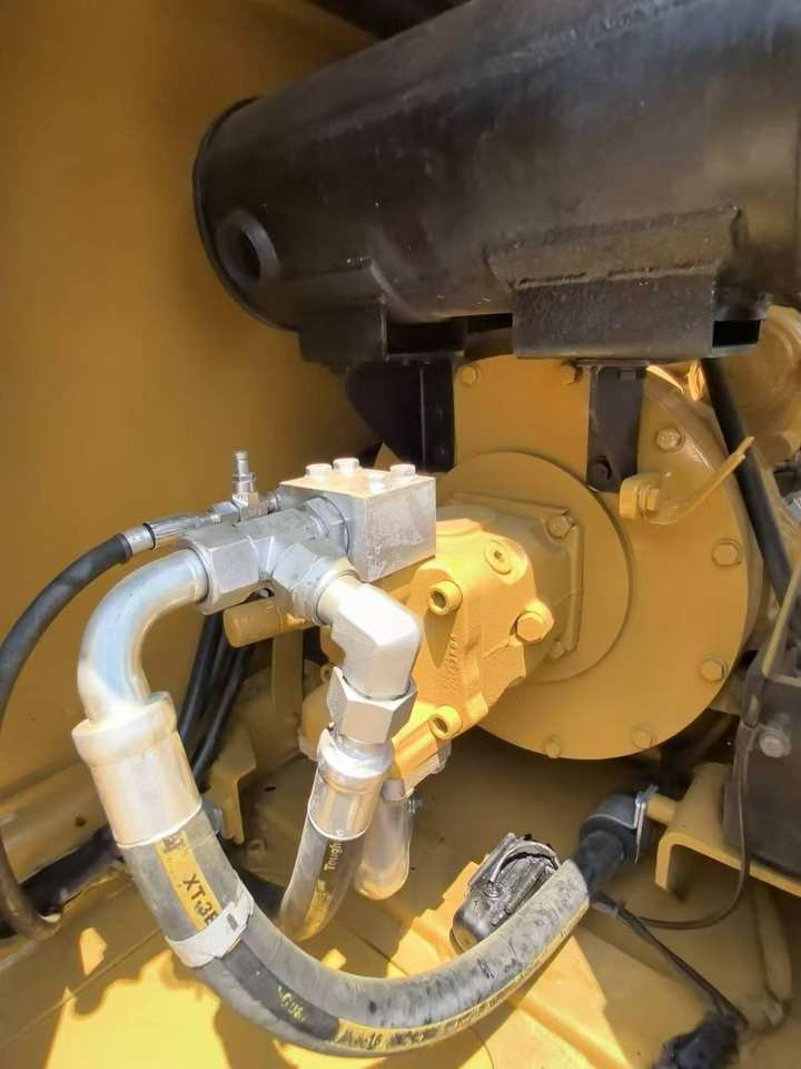 Cat Japanese Brand 308E2 Second-hand Excavator Used Original Caterpillar Crawler Monstruction Machinery - حفارات زحافة: صور 2 Cat Japanese Brand 308E2 Second-hand Excavator Used Original Caterpillar Crawler Monstruction Machinery - حفارات زحافة: صور 2