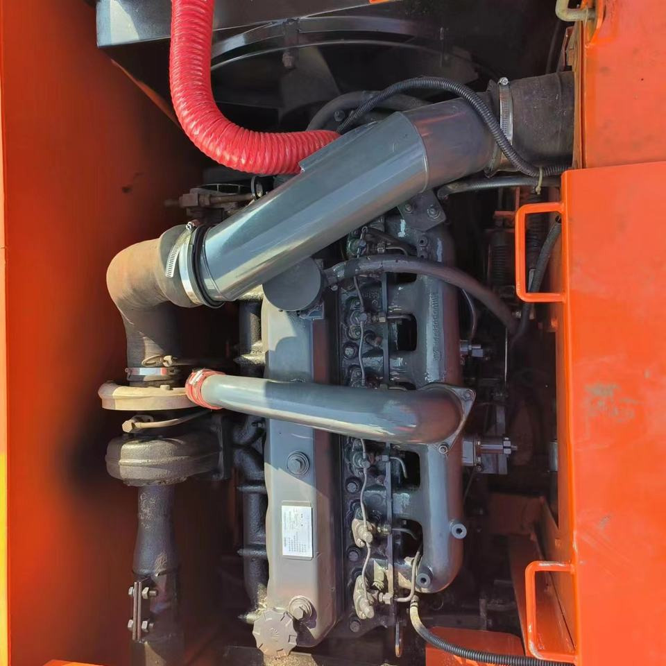 Doosan DH 150 LC-7 - حفارة على عجلات: صور 2 Doosan DH 150 LC-7 - حفارة على عجلات: صور 2