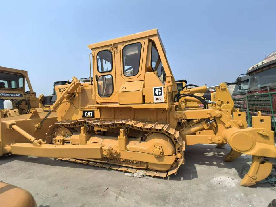 Hot Sale Used CAT Bulldozer D7G in Good Condition Second-hand Caterpillar Bulldozer D7G Construction Machinery - بلدوزر: صور 5 Hot Sale Used CAT Bulldozer D7G in Good Condition Second-hand Caterpillar Bulldozer D7G Construction Machinery - بلدوزر: صور 5