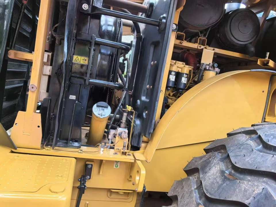 Original Cat Used Cat 950gc Wheel Loader Caterpillar 950gc Cat Loader Low Service Time - اللودر بعجل: صور 5 Original Cat Used Cat 950gc Wheel Loader Caterpillar 950gc Cat Loader Low Service Time - اللودر بعجل: صور 5