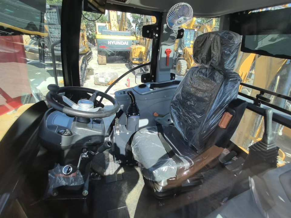 Used Caterpillar 2024 Year Low Hours 420f 420f2 420e 416e Secondhand Cat 420f with 20 Hours in Stock - حفار متعدد الاستخدام: صور 4 Used Caterpillar 2024 Year Low Hours 420f 420f2 420e 416e Secondhand Cat 420f with 20 Hours in Stock - حفار متعدد الاستخدام: صور 4