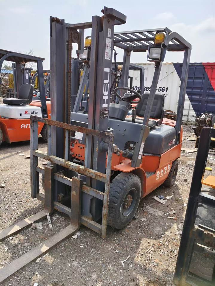 Used Heli 1.5-ton Forklift - رافعة شوكية ديزل: صور 2 Used Heli 1.5-ton Forklift - رافعة شوكية ديزل: صور 2