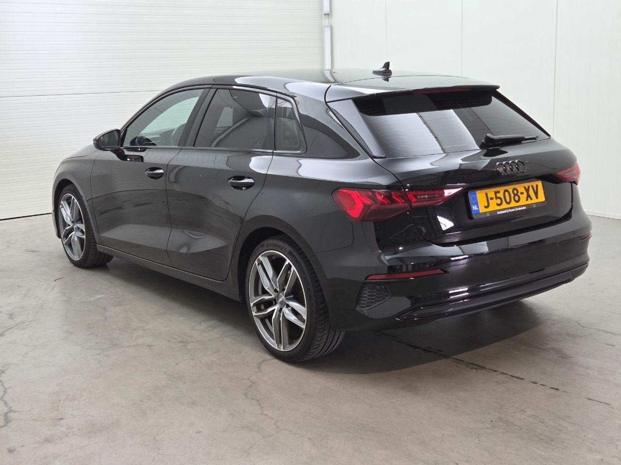 Audi A3 Sportback 35 TFSI Business edition Automaat | 2020 | 110.743 km | J508XV | NAP: Logisch - هاتشباك: صور 3 Audi A3 Sportback 35 TFSI Business edition Automaat | 2020 | 110.743 km | J508XV | NAP: Logisch - هاتشباك: صور 3