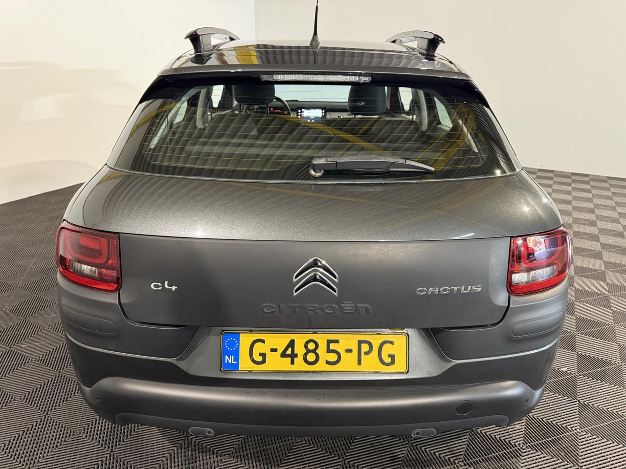 Citroen | C4 Cactus | 1.2 PureTech Business | 2015 | 163.108 km | G485PG | Geen oordeel - سيارة دفع رباعي: صور 5 Citroen | C4 Cactus | 1.2 PureTech Business | 2015 | 163.108 km | G485PG | Geen oordeel - سيارة دفع رباعي: صور 5