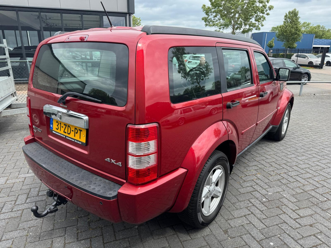 Dodge Nitro 3.7 V6 SXT | 2008 | 209.339 km | 31-ZD-PT - سيارة دفع رباعي: صور 3 Dodge Nitro 3.7 V6 SXT | 2008 | 209.339 km | 31-ZD-PT - سيارة دفع رباعي: صور 3