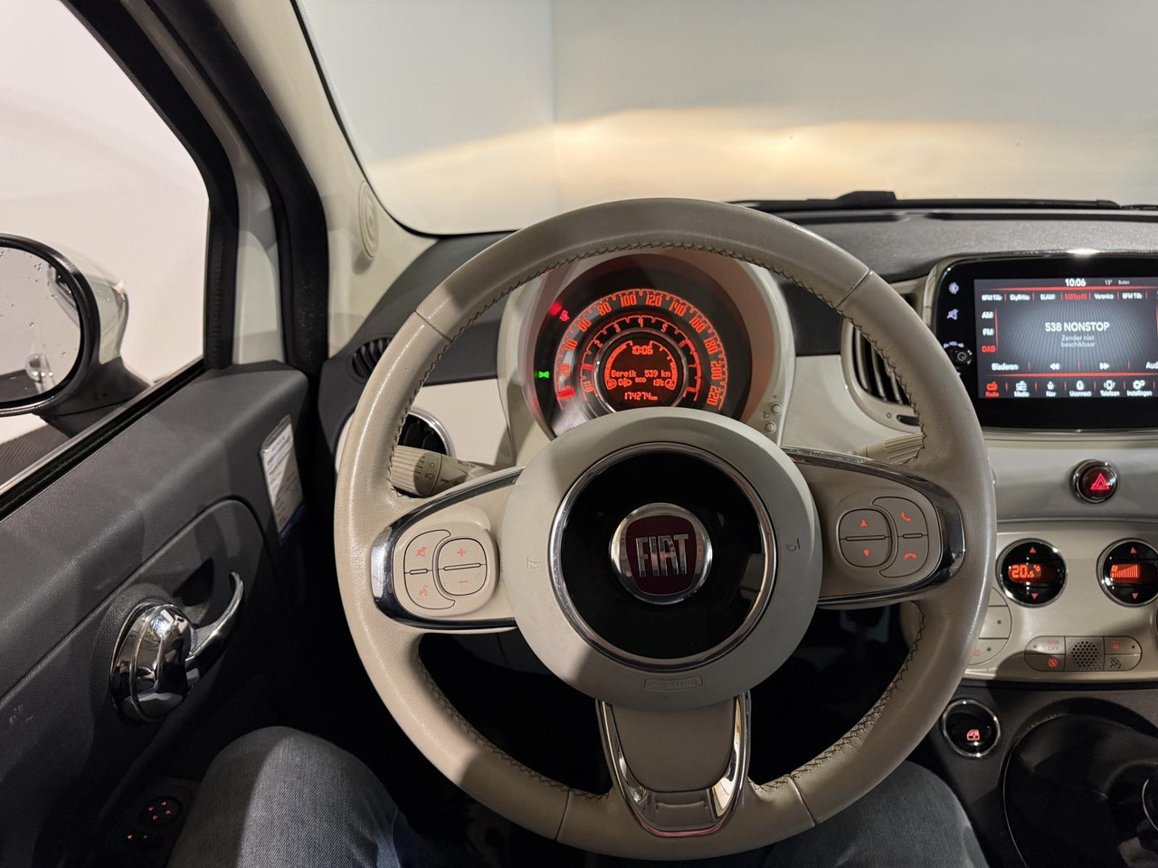 Fiat | 500 | 0.9 TwinAir Turbo Lounge | 2017 | 174.274 km | KX085G | Logisch - هاتشباك: صور 3 Fiat | 500 | 0.9 TwinAir Turbo Lounge | 2017 | 174.274 km | KX085G | Logisch - هاتشباك: صور 3