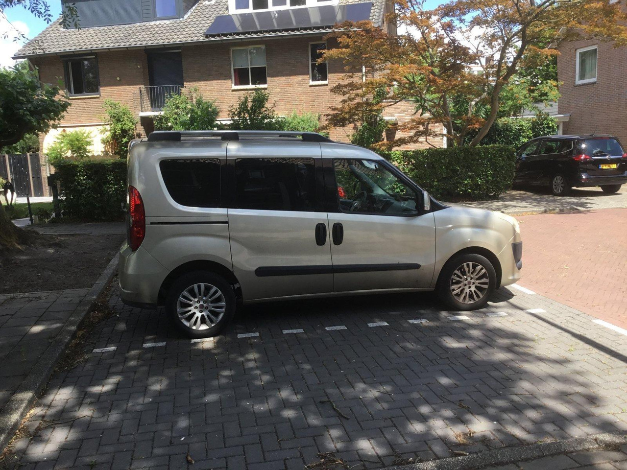 Fiat Doblò 1.4 Dynamic | 2011 | 111.485 | 19-RTL-6 - سيارة: صور 2 Fiat Doblò 1.4 Dynamic | 2011 | 111.485 | 19-RTL-6 - سيارة: صور 2