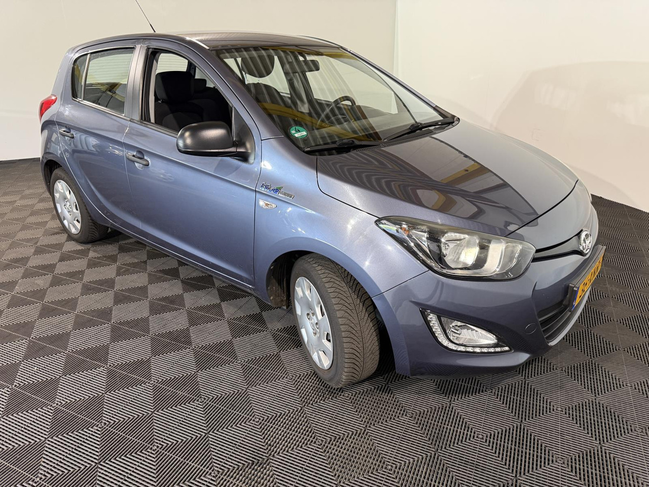 Hyundai i20 1.2i Business Edition | 2012 | 167.712 km | 36-XNR-1 - هاتشباك: صور 3 Hyundai i20 1.2i Business Edition | 2012 | 167.712 km | 36-XNR-1 - هاتشباك: صور 3