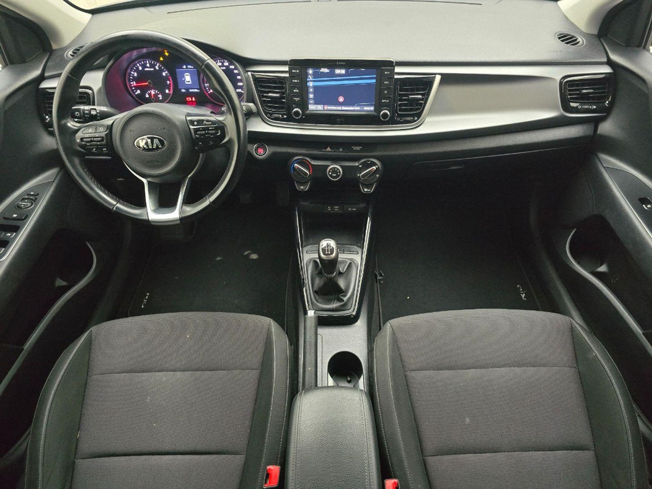 Kia Rio 1.0 TGDI First Edition | 2017 | 164.595 km | NL029D | NAP: Logisch - هاتشباك: صور 5 Kia Rio 1.0 TGDI First Edition | 2017 | 164.595 km | NL029D | NAP: Logisch - هاتشباك: صور 5